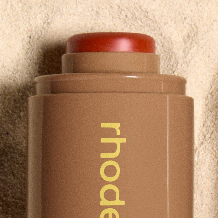 Rhode
pocket blush|sun soak