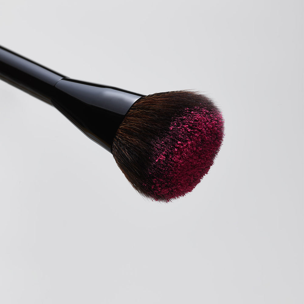 SAIE THE POWDER BLUSH BRUSH