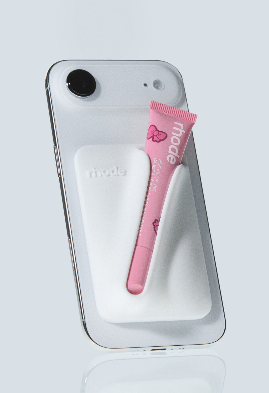Pre-Order: Rhode snap-on lip case
LIP HOLDER WITH MAGSAFE